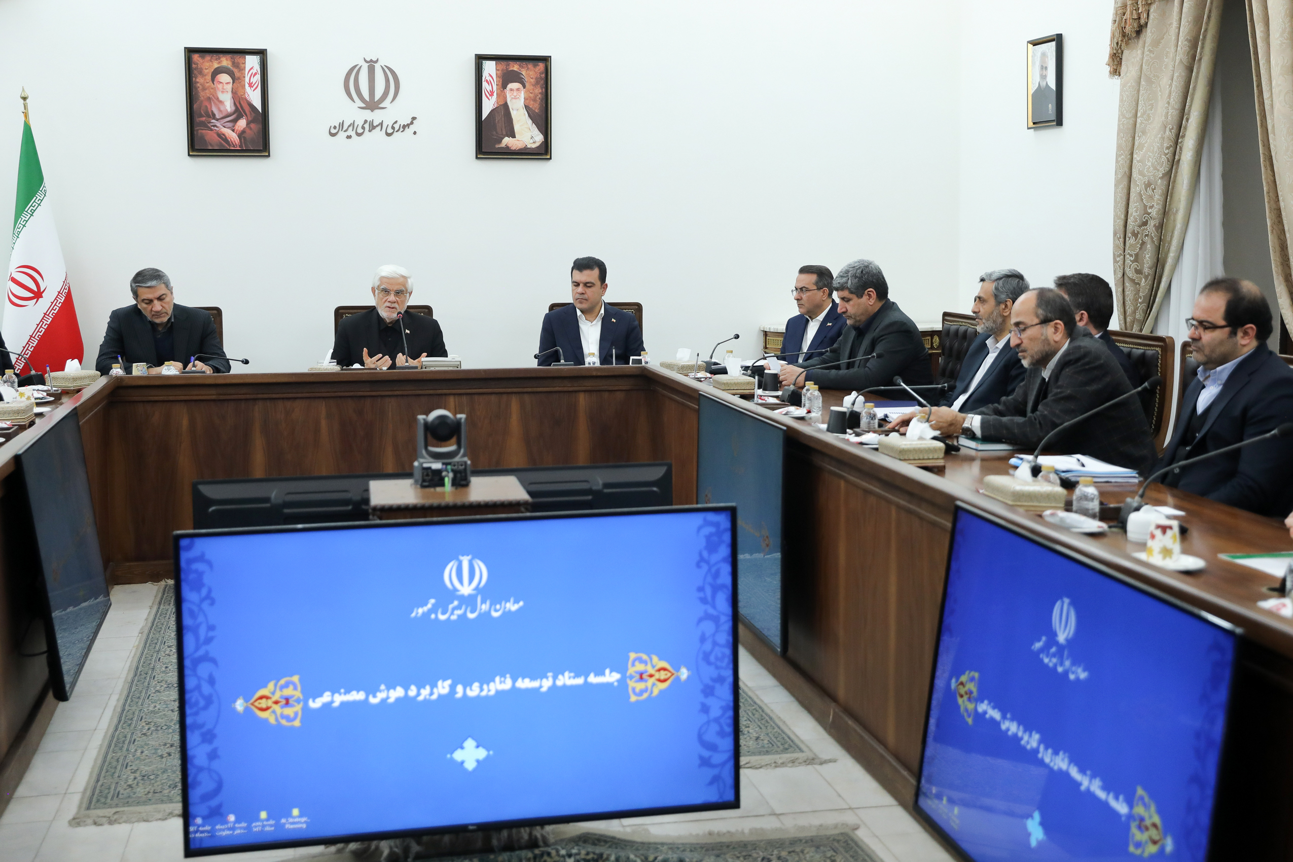 عارف: ورود هوش مصنوعی به نظام اداری یک ضرورت است نه انتخاب